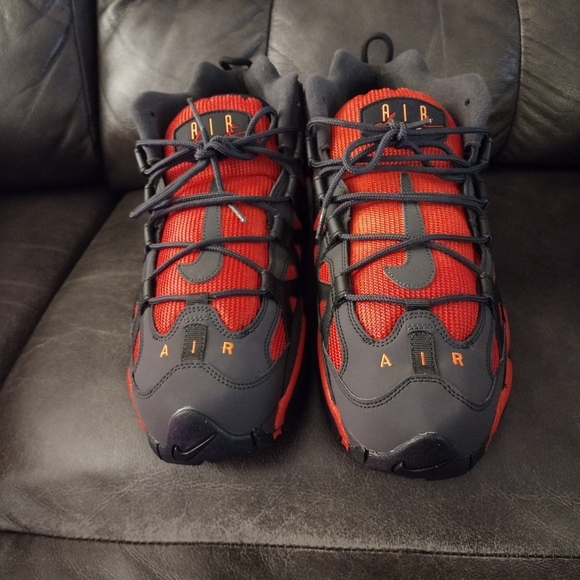 Nike Air Slant Mid Red and Black Athletic Shoes main image 4